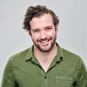 Henry-Finance-copywriter