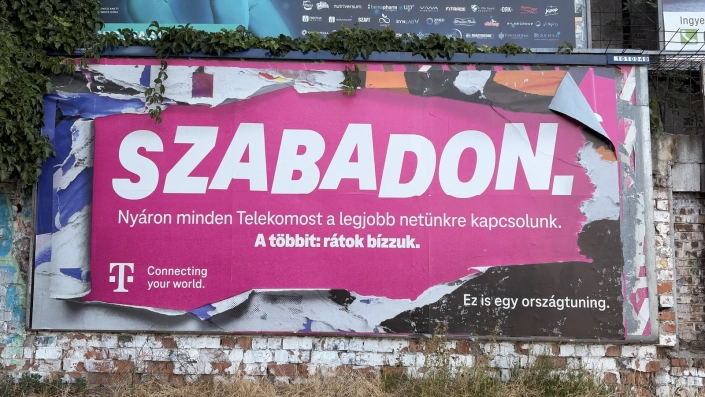 Telekom Szabadon billboard by Bence Javor, copywriter Budapest